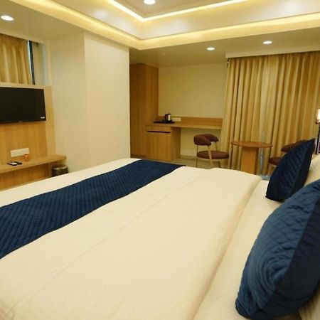 פונה The Haven By Renovo Koregaon Park מראה חיצוני תמונה
